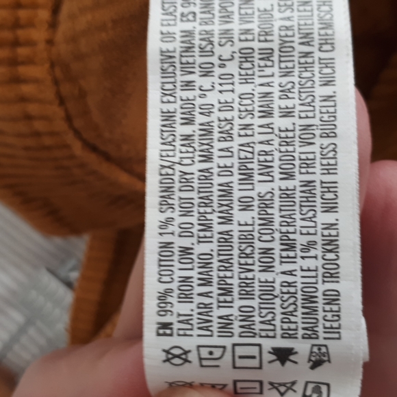 Forever 21 girls courdary shorts. Adjustable 7/8 - Picture 5 of 5